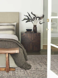 Cinzia Nightstand -Home Furni Shop 202006243528 RETOUCHED NEW SITECROP2