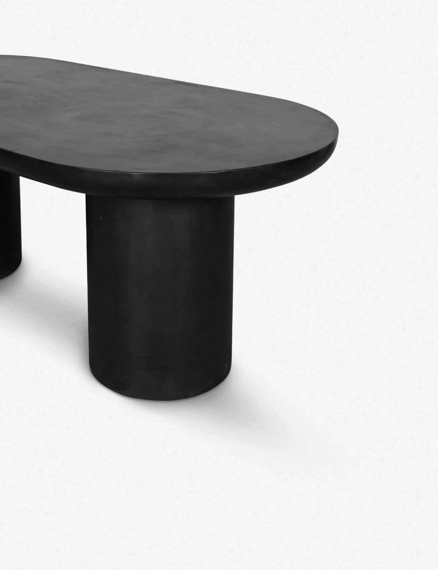 Peagan Indoor / Outdoor Oval Dining Table 4 Peagan Indoor / Outdoor Oval Dining Table - Image 4